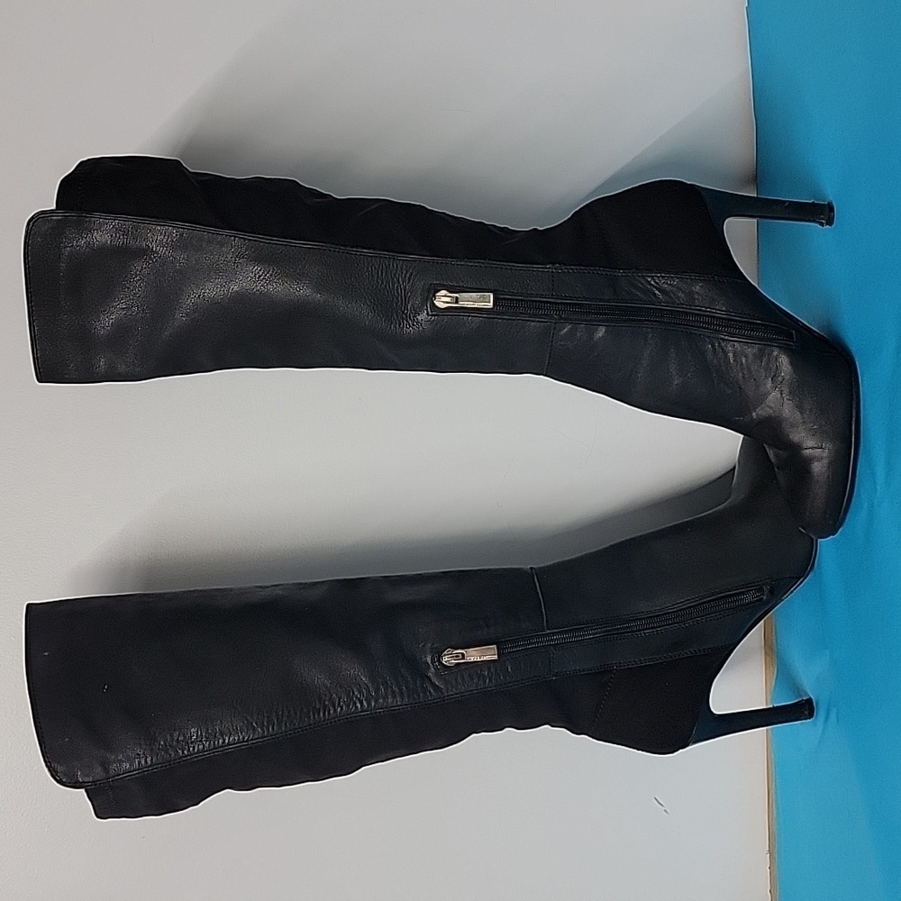 Vince Camuto Calle Black Knee High Boot Booties Size 7.5